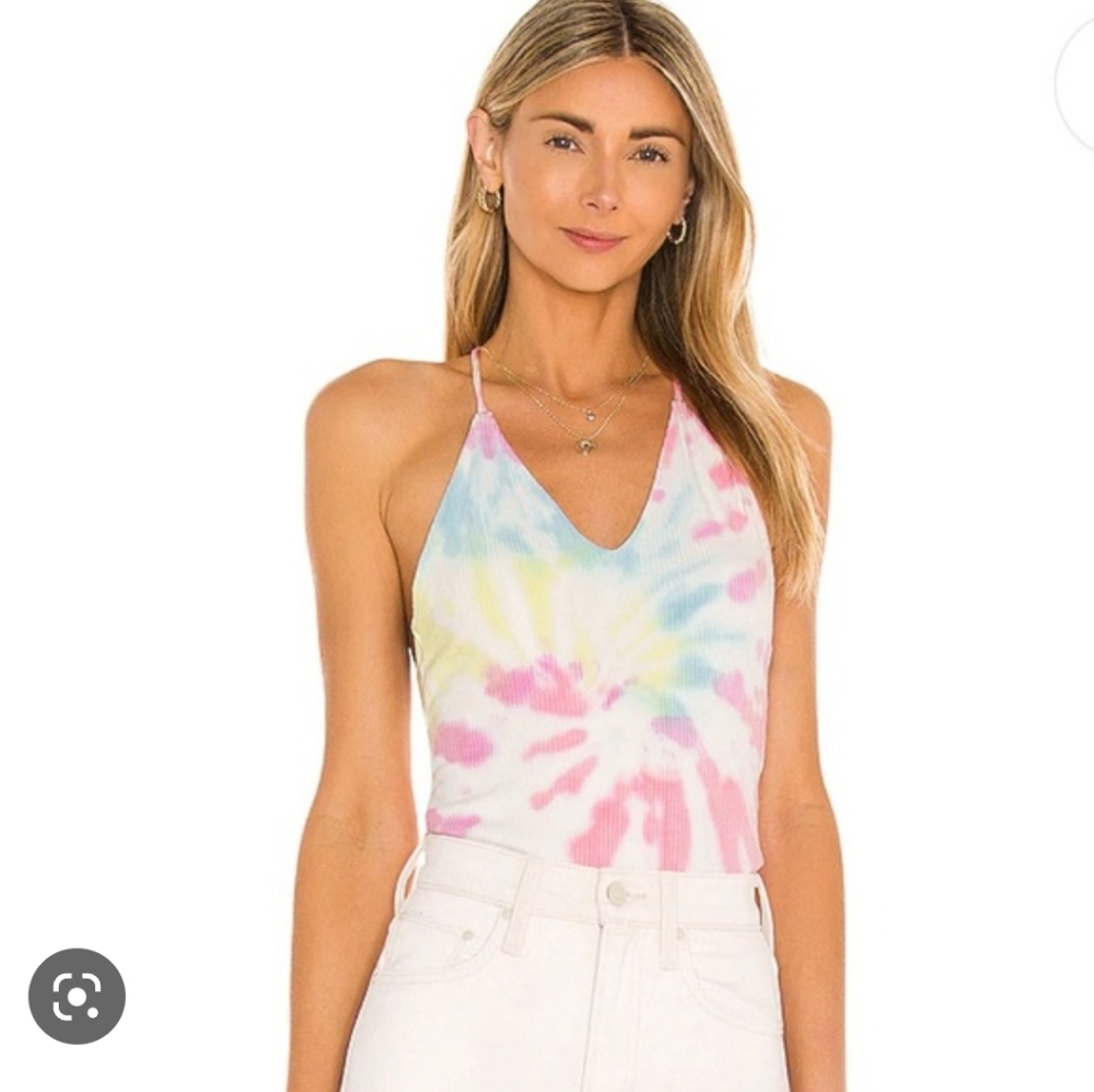 🆕️ NWT! AFRM Hara V-neck Blanc Spiral Tie-dye Bodysuit